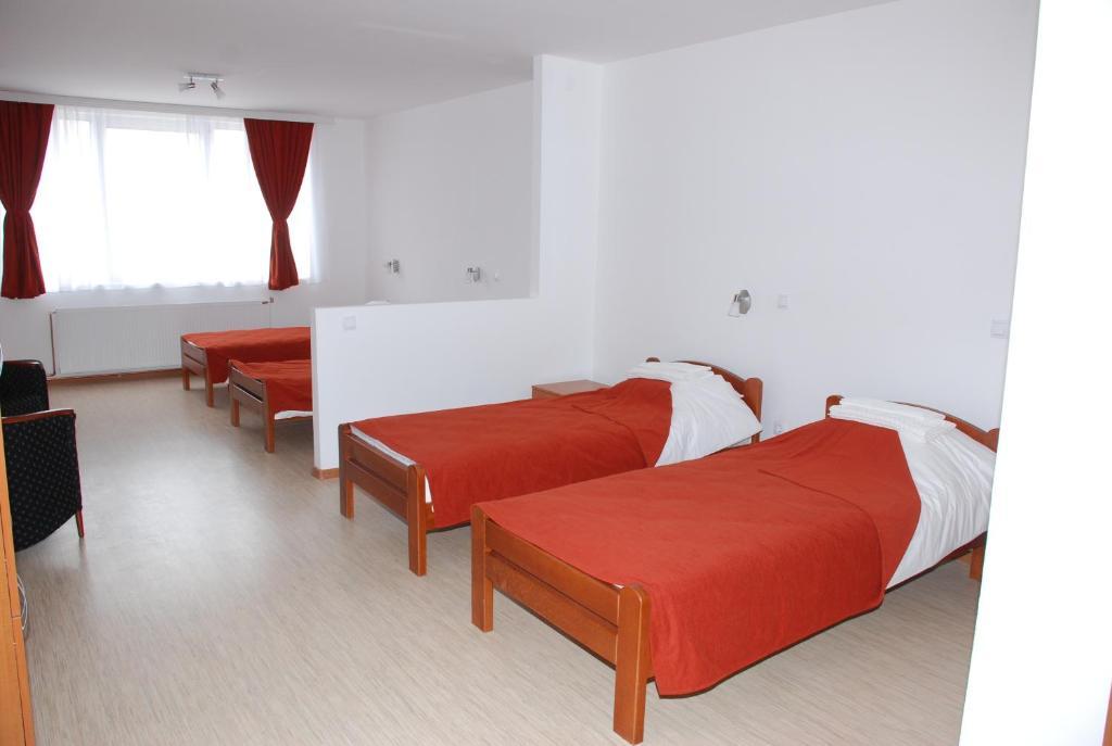 M Garni Hotel Vranje Zimmer foto